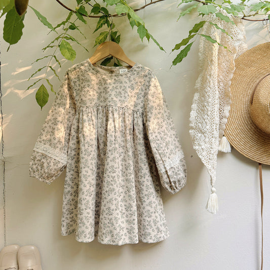 Round Neck Puff Sleeve Lace Girl Dress